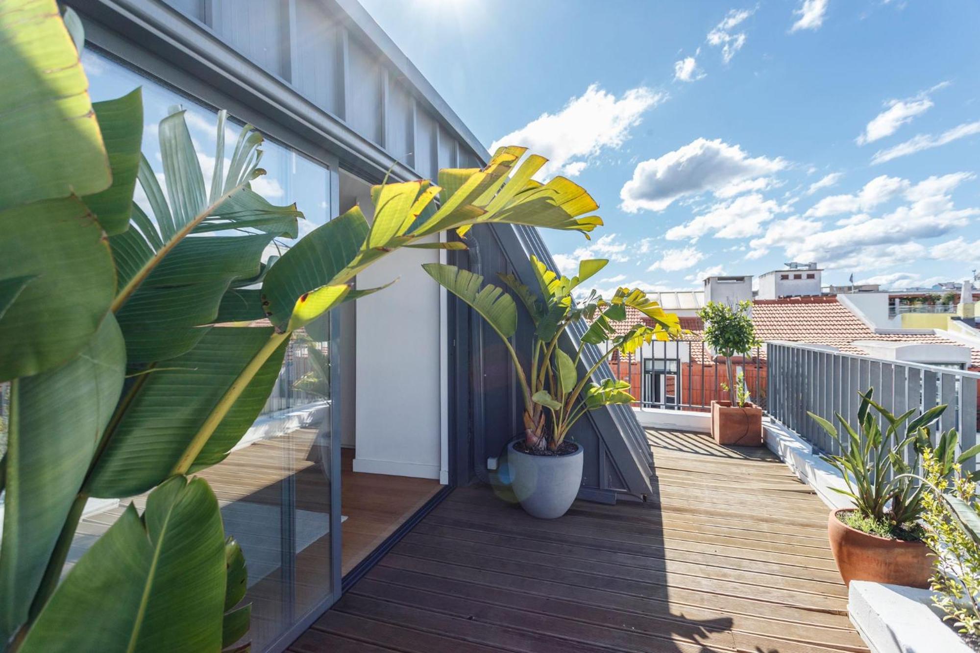 Luxury Suite With Balcony And Shared Accommodation In The Parque Eduardo VII Area Lisboa المظهر الخارجي الصورة